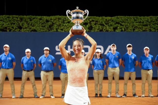 郑钦文首次卫冕正当时 赛季转折点就这么来了？