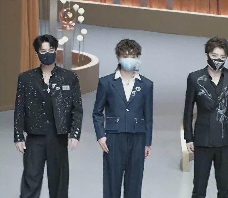 kaiyun sports-抖音盛典成“祛魅现场”！网红集体见光死，网友：名字和脸对不上